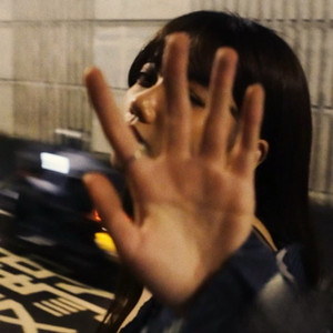 美女直播扒开大腿给你看BB
